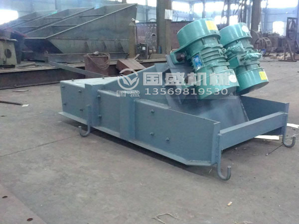 木薯電機(jī)(jī)振動(dòng)(dòng)給料機(jī)(jī) 木薯電機(jī)(jī)振動(dòng)(dòng)給料機(jī)(jī)