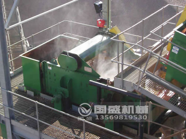 礦用振動(dòng)(dòng)篩廠家