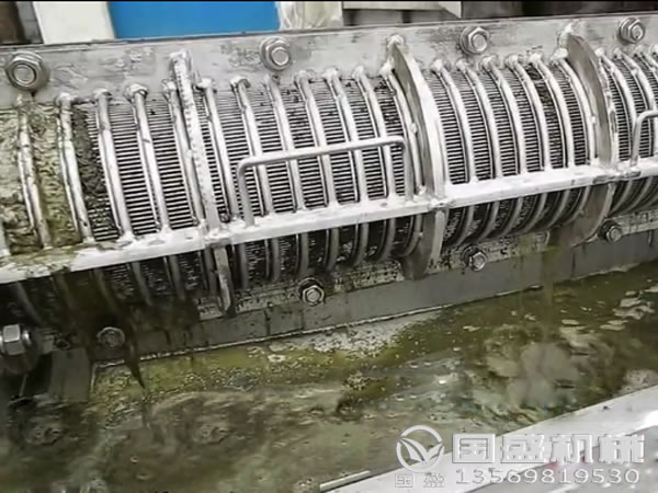 新型豆腐渣壓榨脫水機(jī)(jī) 新型豆腐渣壓榨脫水機(jī)(jī)