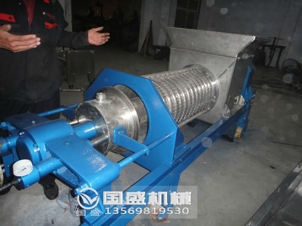 螺旋壓榨機(jī)(jī)特點(diǎn)(diǎn) 螺旋壓榨機(jī)(jī)特點(diǎn)(diǎn)