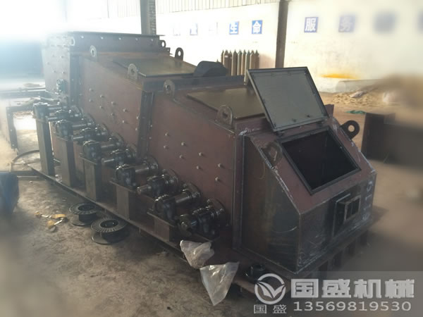 多級(jí)聯(lián)(lián)動(dòng)泥石分離機(jī)(jī) 多級(jí)聯(lián)(lián)動(dòng)泥石分離機(jī)(jī)