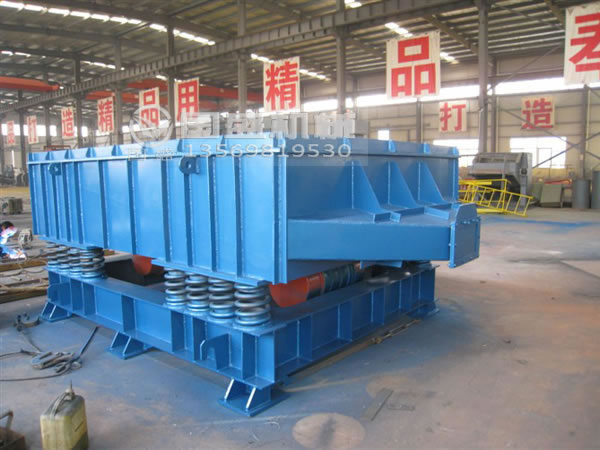 振動(dòng)(dòng)落砂機(jī)(jī)