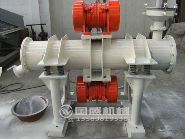 三筒連續(xù)(xù)振動(dòng)(dòng)磨機(jī)(jī)